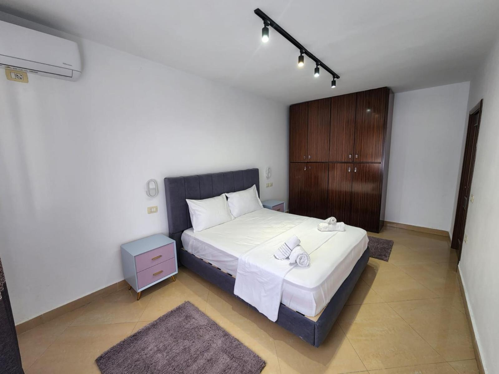 Tirana Square Hotel Екстер'єр фото